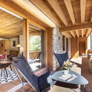 Hotelier Les Equinoxes - Val D'isere Apartment